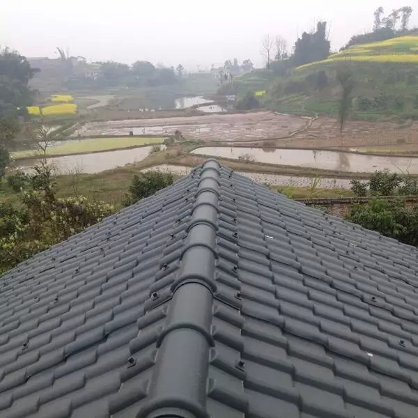 北方和南方樹脂瓦屋頂坡度分別是多少？怎么計算？