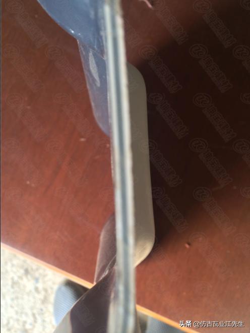 白底樹脂瓦質(zhì)量好？揭開各白底樹脂瓦的秘密，曝光真相，還原事實