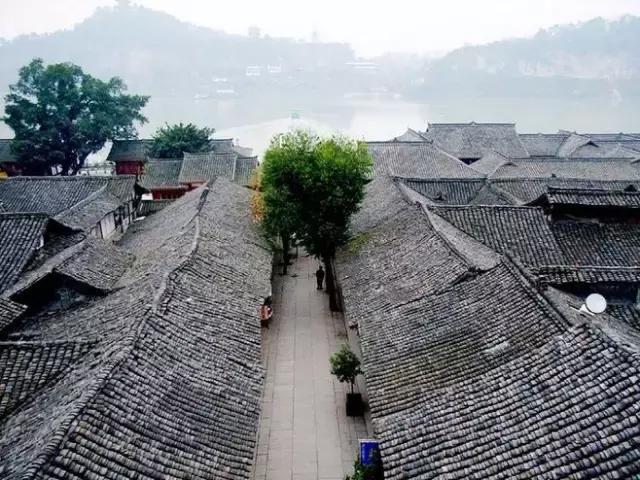 青瓦灰墻，高瓴飛檐，處處消磨時光