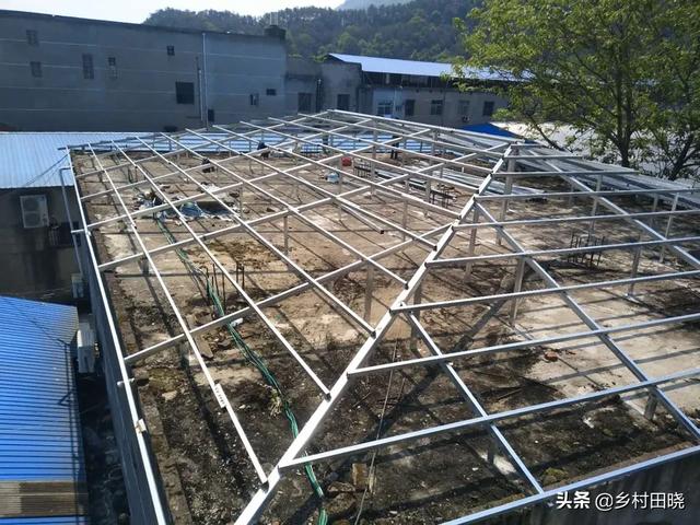 農(nóng)村自建房坡屋頂，用琉璃瓦還是樹脂瓦？看看內(nèi)行人的經(jīng)驗分享